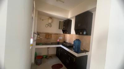 Kitchen Image of 970 Sq.ft 2 BHK Apartment / Flat for rent in Jaypee Kosmos, Sector 134 Noida for Rs. 24000