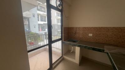Kitchen Image of 750 Sq.ft 3 BHK Apartment / Flat for rent in Habitat Prime, Sector 99A Gurgaon for Rs. 14000