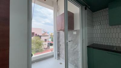 Image of 654 Sq.ft 1 BHK Apartment / Flat for rent in K R Puram, Bengaluru for Rs. 20000
