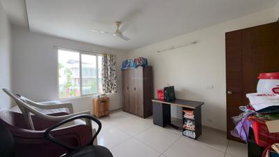 Image of 2400 Sq.ft 3 BHK Apartment / Flat for sale in Akota, Vadodara for Rs. 9500000