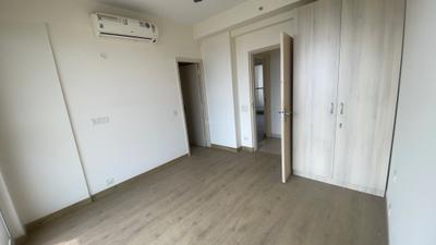 Living Room Image of 2475 Sq.ft 4 BHK Apartment / Flat for sale in Bestech Park View Sanskruti, Sector 92 Gurgaon for Rs. 30000000