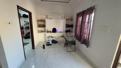Living Room Image of 950 Sq.ft 1 BHK Apartment / Flat for rent in Kondapur Hyderabad for Rs. 18000