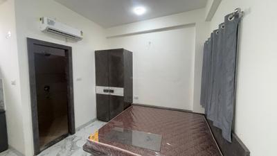 Bedroom Image of 350 Sq.ft 1 RK Apartment / Flat for rent in L I G Colony Indore for Rs. 14599