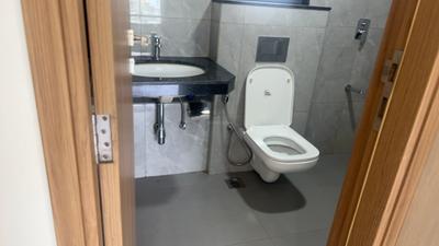 Image of 1250 Sq.ft 2 BHK Apartment / Flat for rent in Nahar Rosa Alba, Powai, Mumbai for Rs. 75000