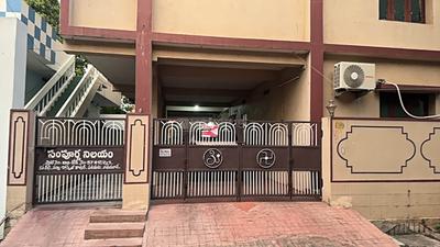 Building Image of 6500 Sq.ft 10 BHK Independent House for sale in Benz Circle Vijayawada for Rs. 35000000