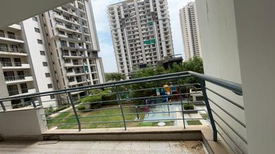 Balcony Image of 1609 Sq.ft 2.5 BHK Apartment / Flat for sale in Godrej Oasis, Sector 88A Gurgaon for Rs. 18600000