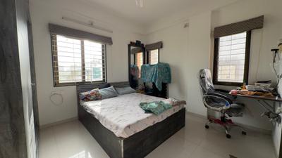Bedroom Image of 1650 Sq.ft 3 BHK Apartment / Flat for sale in Chhani Vadodara for Rs. 6000000