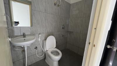 Bathroom Image of 624 Sq.ft 1 BHK Apartment / Flat for rent in Whitefield Bengaluru for Rs. 20000