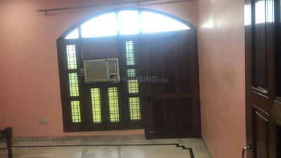 Bedroom Image of 2200 Sq.ft 2 BHK Builder Floor for rent in Sector 10A Gurgaon for Rs. 29000