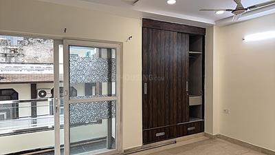 Bedroom Image of 1350 Sq.ft 3 BHK Builder Floor for rent in Tagore Garden Extension New Delhi for Rs. 46000