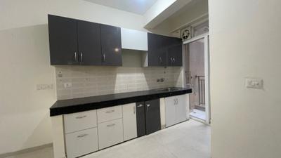 Kitchen Image of 900 Sq.ft 3 BHK Apartment / Flat for sale in Signature Global Grand IVA, Sector 103 Gurgaon for Rs. 7900000