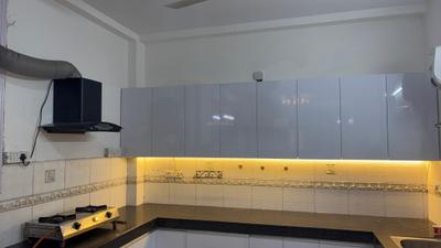 Kitchen Image of 1000 Sq.ft 2 BHK Builder Floor for rent in Malviya Nagar New Delhi for Rs. 65000