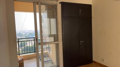 Bedroom Image of 950 Sq.ft 2 BHK Apartment / Flat for rent in Jaypee Kosmos, Sector 134 Noida for Rs. 24000
