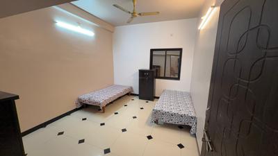 Bedroom Image of 1100 Sq.ft 2 BHK Builder Floor for rent in Sayajipura Vadodara for Rs. 18500
