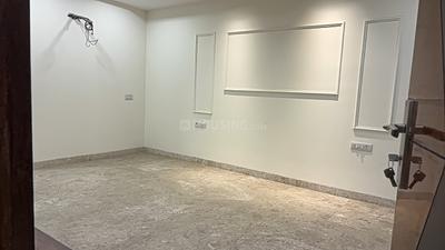 Bedroom Image of 2700 Sq.ft 4 BHK Builder Floor for sale in Paschim Vihar New Delhi for Rs. 40000000
