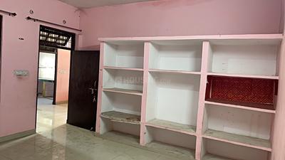 Bedroom Image of 1375 Sq.ft 3 BHK Builder Floor for rent in Triveni Nagar Lucknow for Rs. 15000