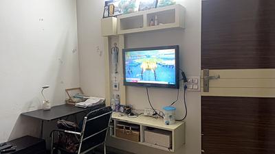 Bedroom Image of 600 Sq.ft 2 BHK Builder Floor for sale in Sector 6 Rohini New Delhi for Rs. 8000000