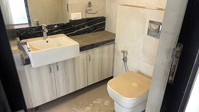 Image of 1500 Sq.ft 3.5 BHK Apartment / Flat for sale in Dheeraj Realty Dheeraj Insignia, Santacruz East, Mumbai for Rs. 52500000