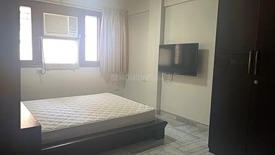 Bedroom Image of 1970 Sq.ft 4 BHK Apartment / Flat for sale in Kumud Apartment, Khar West Mumbai for Rs. 110000000