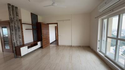 Living Room Image of 2400 Sq.ft 4 BHK Apartment / Flat for rent in Paras Emperor, Hoshangabad Road Bhopal for Rs. 60000
