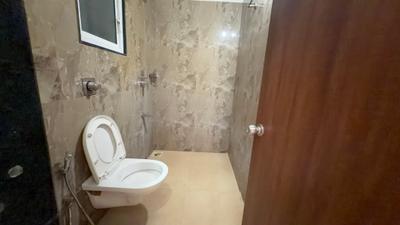 Bathroom Image of 650 Sq.ft 1 BHK Apartment / Flat for sale in VTP Leonara Building C And F, Mahalunge Pune for Rs. 5600000