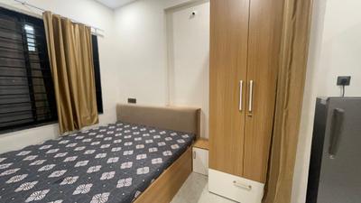 Bedroom Image of 1500 Sq.ft 1 BHK Builder Floor for rent in Mahalakshmi Nagar Indore for Rs. 18000