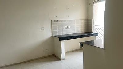 Kitchen Image of 900 Sq.ft 2 BHK Apartment / Flat for sale in Signature Global Grand IVA, Sector 103 Gurgaon for Rs. 6800000