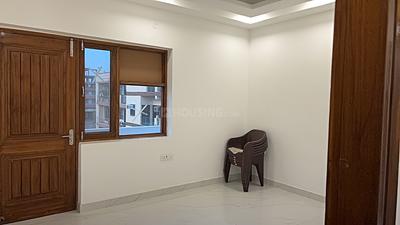 4.5 BHK Independent Builder Floor