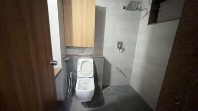 Hari Aalay Bathroom Two 4