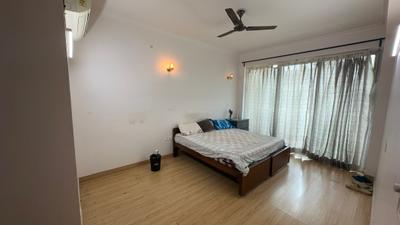 Bedroom Image of 3700 Sq.ft 4 BHK Builder Floor for rent in Ansal Esencia Sector 67, Sector 67 Gurgaon for Rs. 65000
