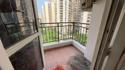 Balcony Image of 1020 Sq.ft 2 BHK Apartment / Flat for rent in Jaypee Kosmos, Sector 134 Noida for Rs. 33000