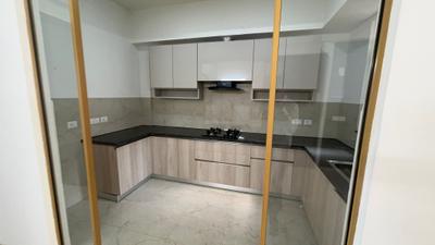 Kitchen Image of 1595 Sq.ft 3 BHK Apartment / Flat for sale in Smartworld Orchard, Sector 61 Gurgaon for Rs. 25000000