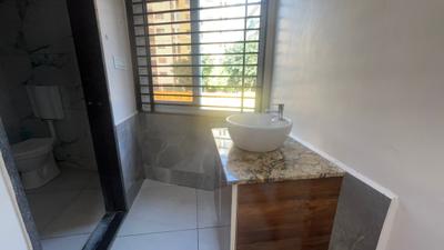 Bathroom Image of 1500 Sq.ft 1 BHK Builder Floor for rent in Scheme No 114 Indore for Rs. 23000