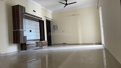 Living Room Image of 1710 Sq.ft 4 BHK Apartment / Flat for rent in Paramount Emotions, Noida Extension Greater Noida for Rs. 26000