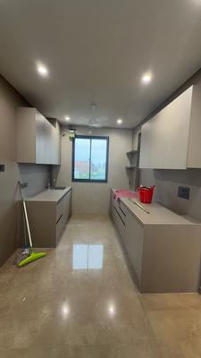 Kitchen Image of 1050 Sq.ft 3 BHK Apartment / Flat for sale in Bandra West Mumbai for Rs. 68000000