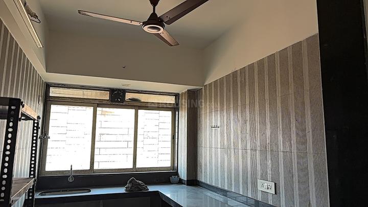 Platinum Avior Main Image 1