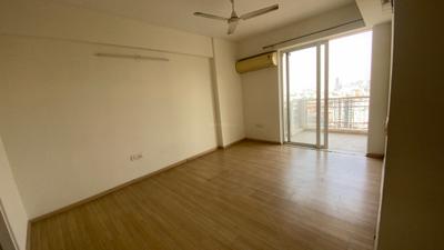 Bedroom Image of 1750 Sq.ft 3 BHK Apartment / Flat for sale in DLF Regal Gardens, Sector 90 Gurgaon for Rs. 21000000