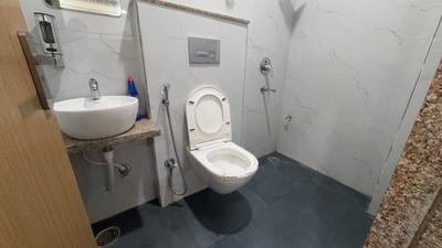 Bathroom Image of 210 Sq.ft 1 RK Independent House for rent in Mahalakshmi Nagar Indore for Rs. 13000