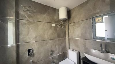 Bathroom Image of 500 Sq.ft 1 RK Builder Floor for rent in Sector 57 Gurgaon for Rs. 23000
