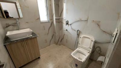 Bathroom Image of 1000 Sq.ft 1 RK Builder Floor for rent in Sector 51 Gurgaon for Rs. 27000