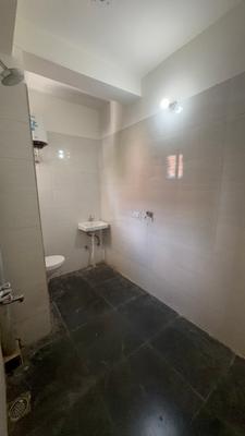 Bathroom Image of 400 Sq.ft 1 BHK Apartment / Flat for rent in Sector 39 Gurgaon for Rs. 25499