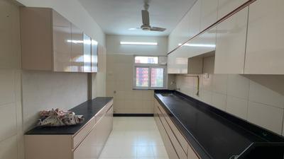Kitchen Image of 1050 Sq.ft 2 BHK Apartment / Flat for rent in Malad West Mumbai for Rs. 80000
