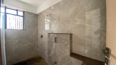 Bathroom Image of 550 Sq.ft 1 BHK Apartment / Flat for sale in Santacruz East Mumbai for Rs. 13800000