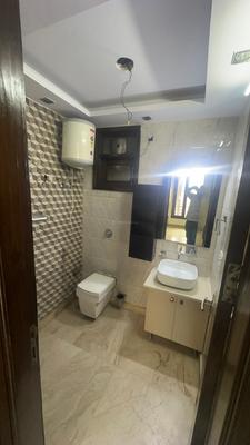 Image of 1200 Sq.ft 3 BHK Builder Floor for sale in Paschim Vihar, New Delhi for Rs. 17000000