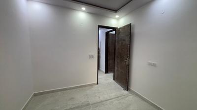 Bedroom Image of 1200 Sq.ft 4 BHK Apartment / Flat for sale in Sector 4 Rohini New Delhi for Rs. 6000000