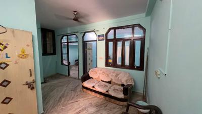 Living Room Image of 600 Sq.ft 2 BHK Builder Floor for rent in Mayur Vihar Phase 1 New Delhi for Rs. 16500