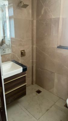 Image of 1100 Sq.ft 2 BHK Apartment / Flat for rent in Smartworld Orchard, Sector 61, Gurgaon for Rs. 45000