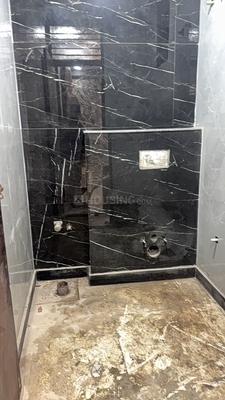 Bathroom Image of 1100 Sq.ft 3 BHK Apartment / Flat for sale in Govindpuram Ghaziabad for Rs. 4200000
