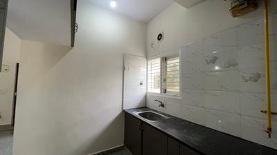 Kitchen Image of 700 Sq.ft 1 BHK Apartment / Flat for rent in Kalyan Nagar Bengaluru for Rs. 20000