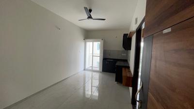 Living Room Image of 700 Sq.ft 1 BHK Apartment / Flat for rent in Whitefield Bengaluru for Rs. 28000